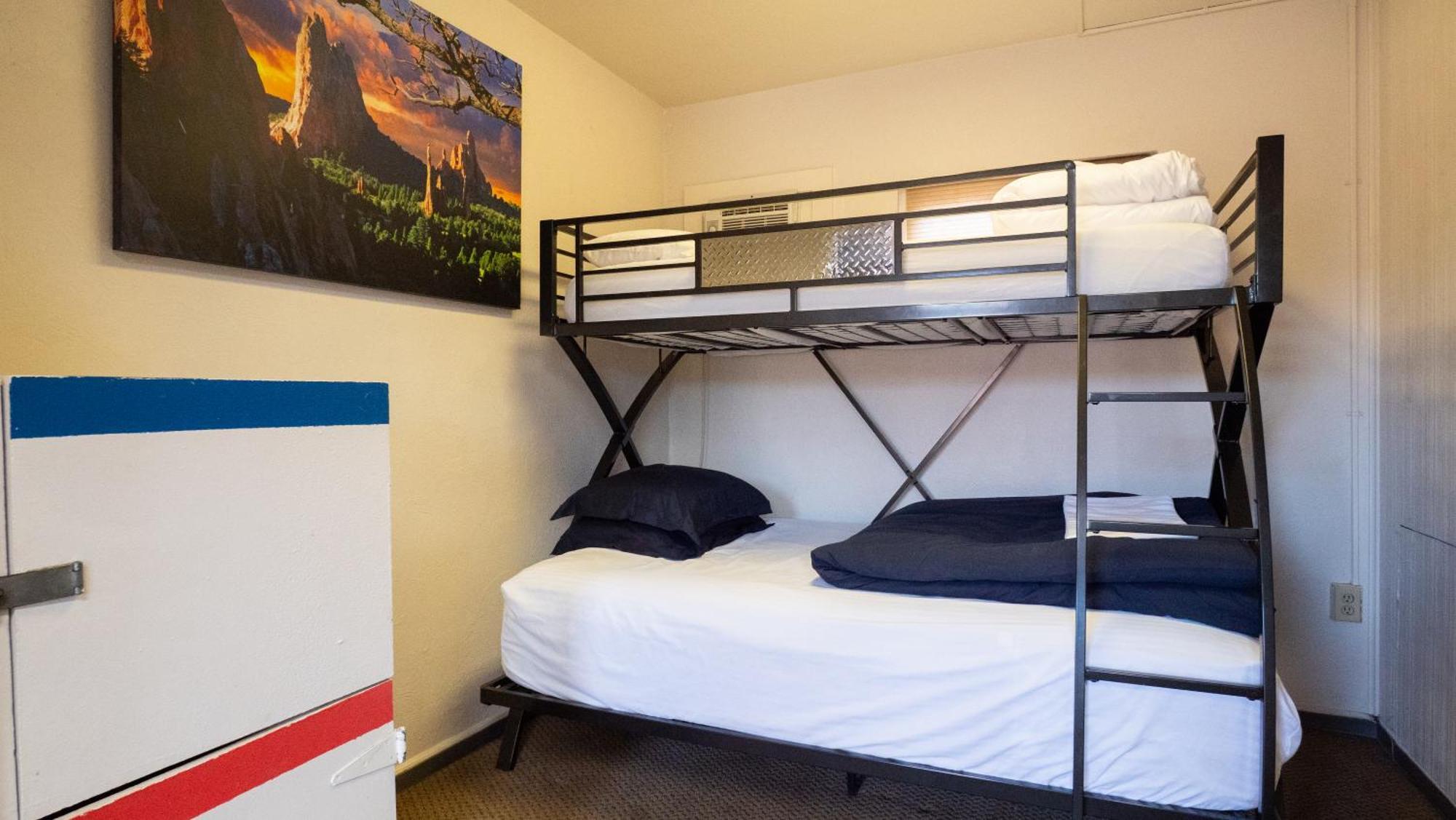 Rad Hostal